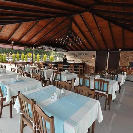 فندق Fethiye Park 3*