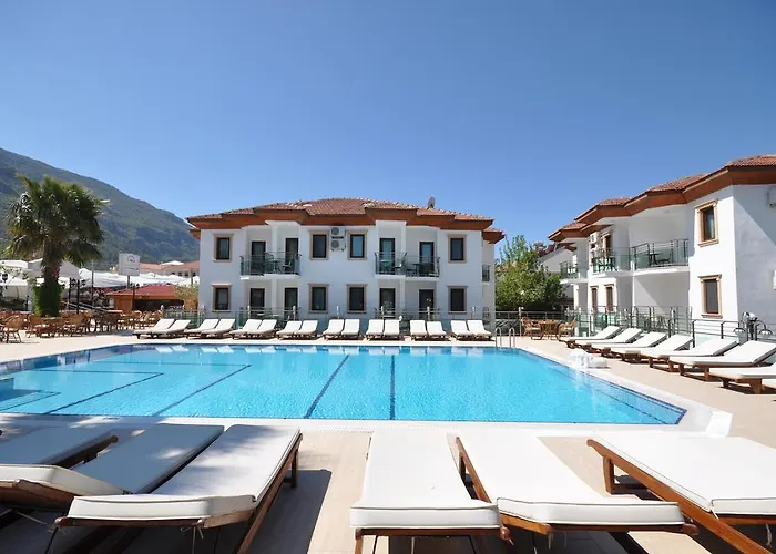 فندق Fethiye Park 3*